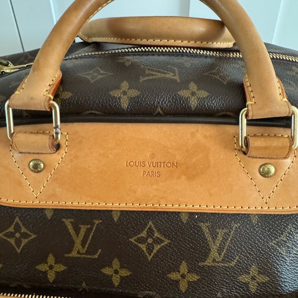 Authentic Louis Vuitton Eloe roller bag / luggage / carry on / duffel bag - Picture 9 of 14